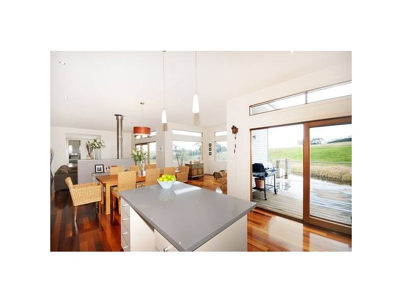 37 Cemetery Road, Bellbrae VIC 3228