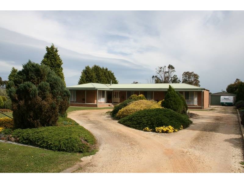 13 Kalkarra Crescent, Mount Duneed VIC 3216