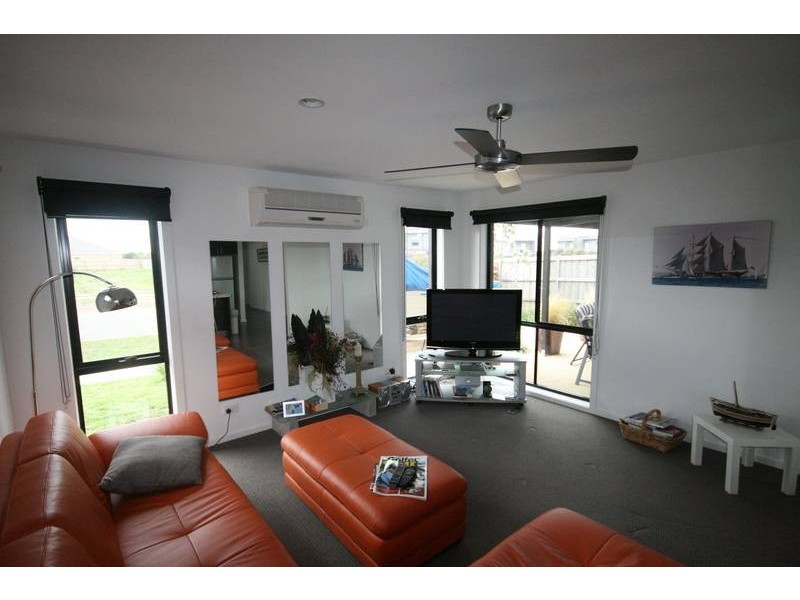 1/56 Pacific Drive, Torquay VIC 3228