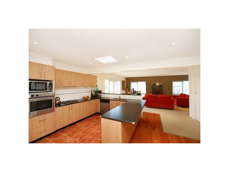 17 Gogoll Crescent, Torquay VIC 3228