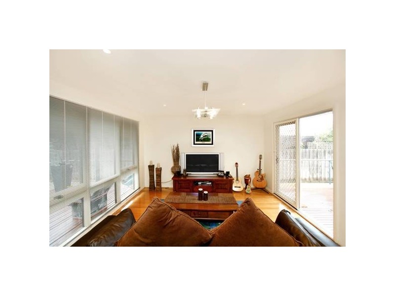 17 Gogoll Crescent, Torquay VIC 3228