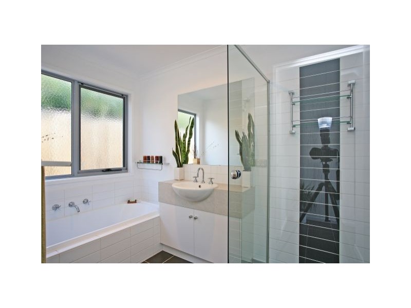 27 St Georges Way, Torquay VIC 3228