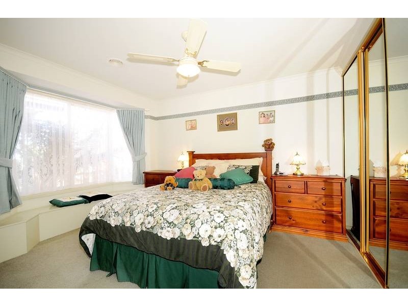 9 Dumfries Court, Torquay VIC 3228
