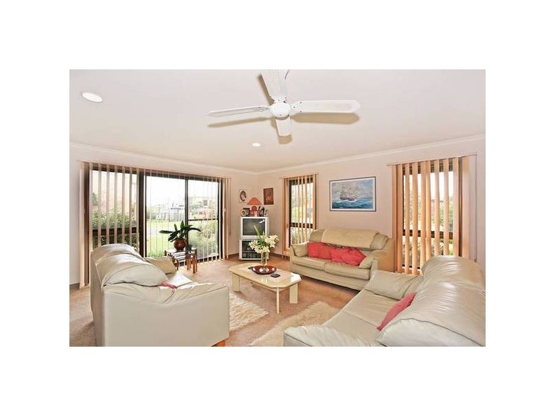 37 Golden Beach Way, Torquay VIC 3228