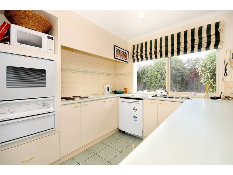 51 Glaneuse Avenue, Torquay VIC 3228