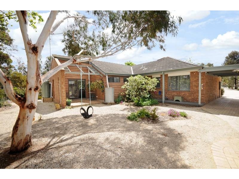 12 Kalkarra Crescent, Mount Duneed VIC 3216