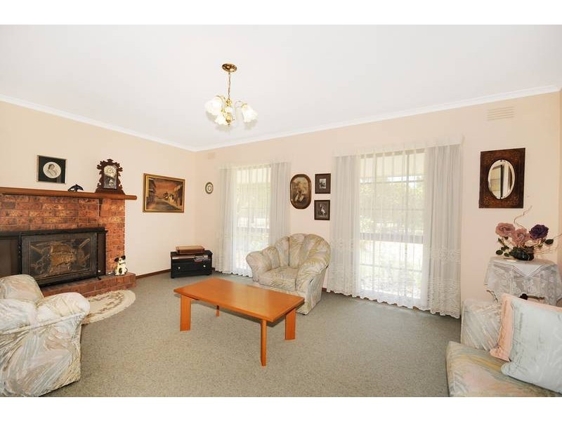 12 Kalkarra Crescent, Mount Duneed VIC 3216