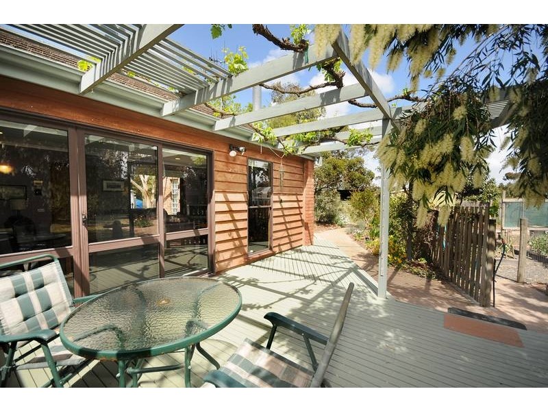 12 Kalkarra Crescent, Mount Duneed VIC 3216
