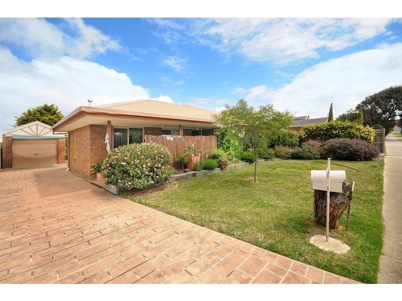 10 Lochard Drive, Torquay VIC 3228