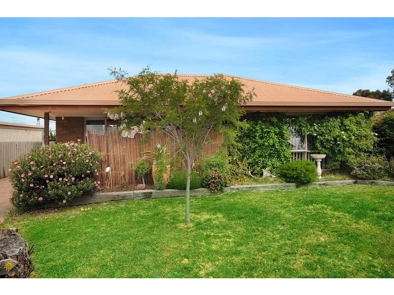 10 Lochard Drive, Torquay VIC 3228