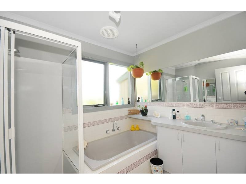 30 Alleyne Avenue, Torquay VIC 3228