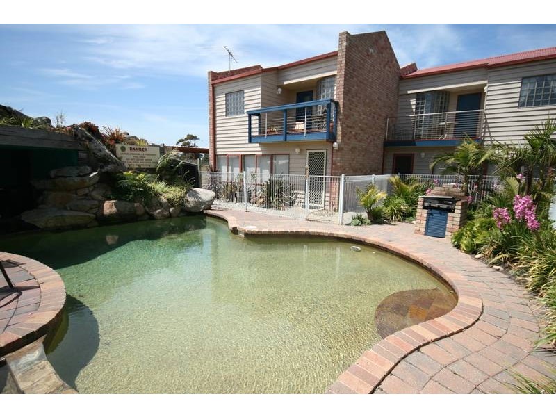 8/71 Geelong Road, Torquay VIC 3228