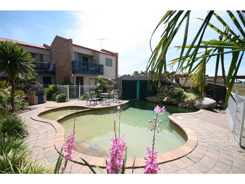 8/71 Geelong Road, Torquay VIC 3228