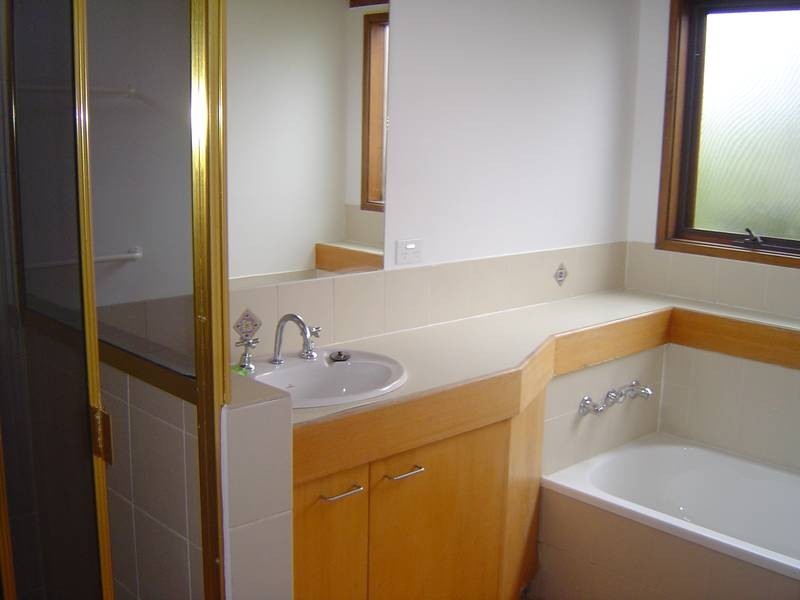 6 Troon Ave, Jan Juc VIC 3228