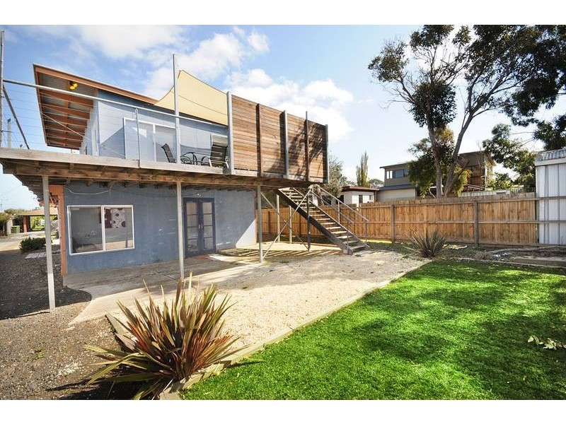 4 Grandview Road, Torquay VIC 3228