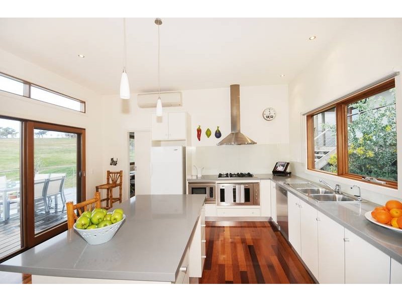 37 Cemetery Road, Bellbrae VIC 3228