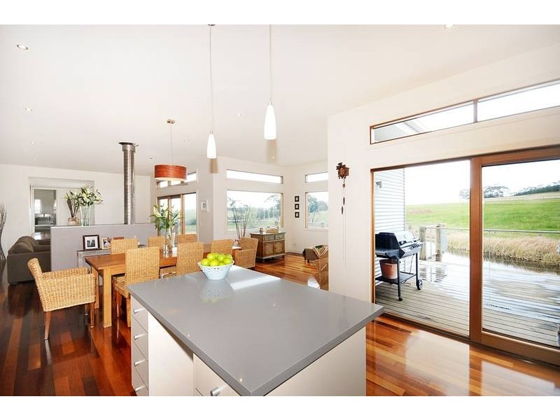 37 Cemetery Road, Bellbrae VIC 3228