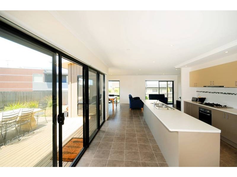 8 Baden Court, Torquay VIC 3228