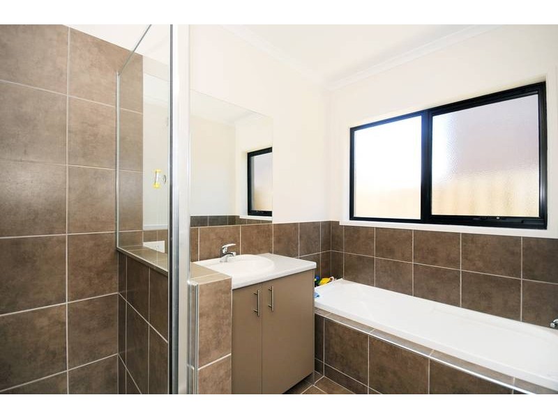 8 Baden Court, Torquay VIC 3228