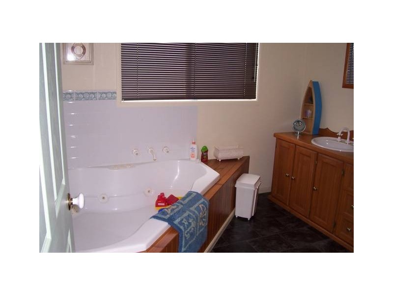 1 Hani Court, Torquay VIC 3228