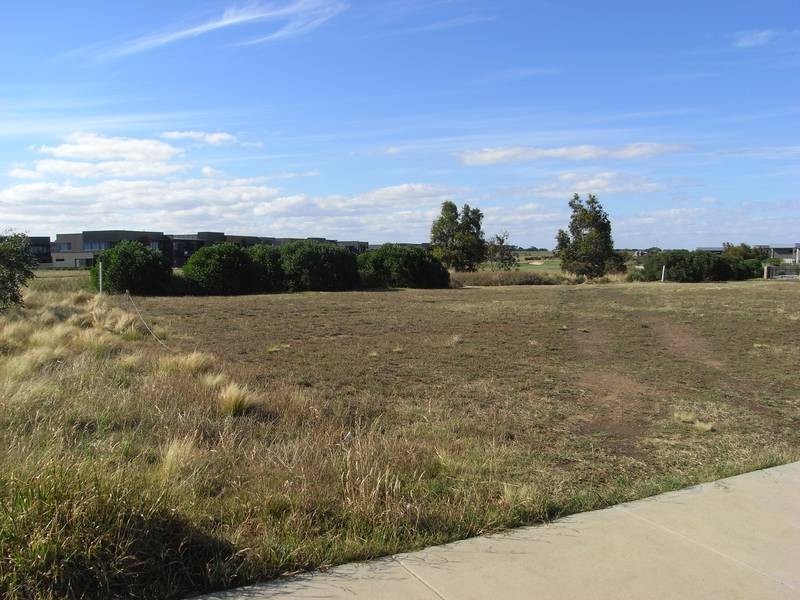 19 Sands Boulevard, Torquay VIC 3228