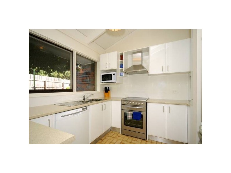 8 Nestor Court, Torquay VIC 3228