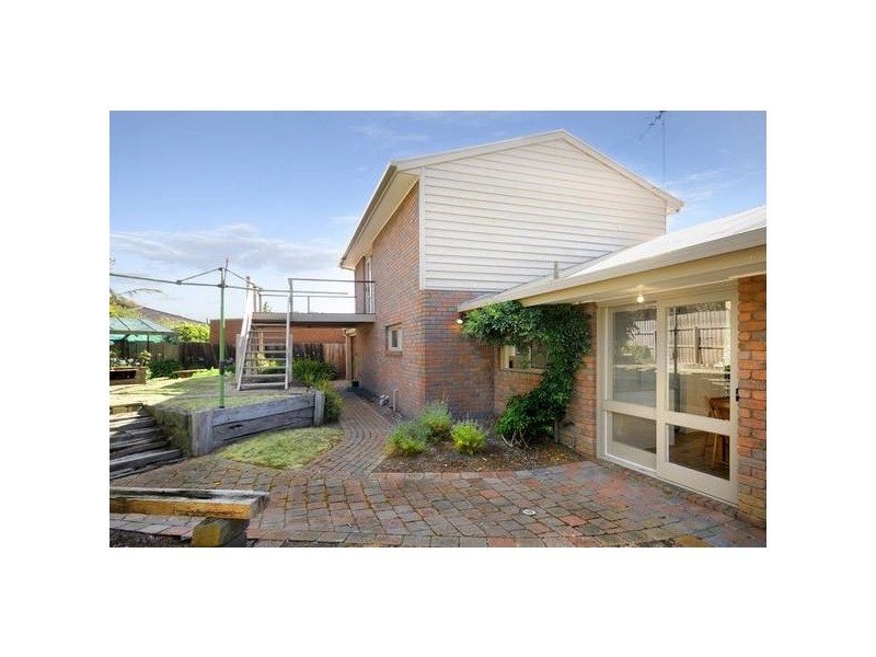 8 Nestor Court, Torquay VIC 3228