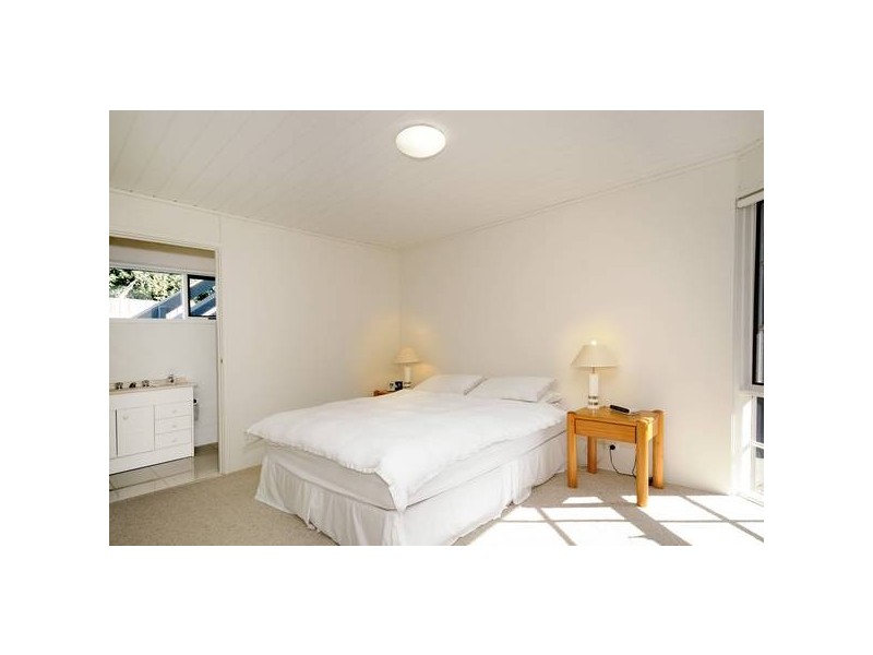 8 Nestor Court, Torquay VIC 3228