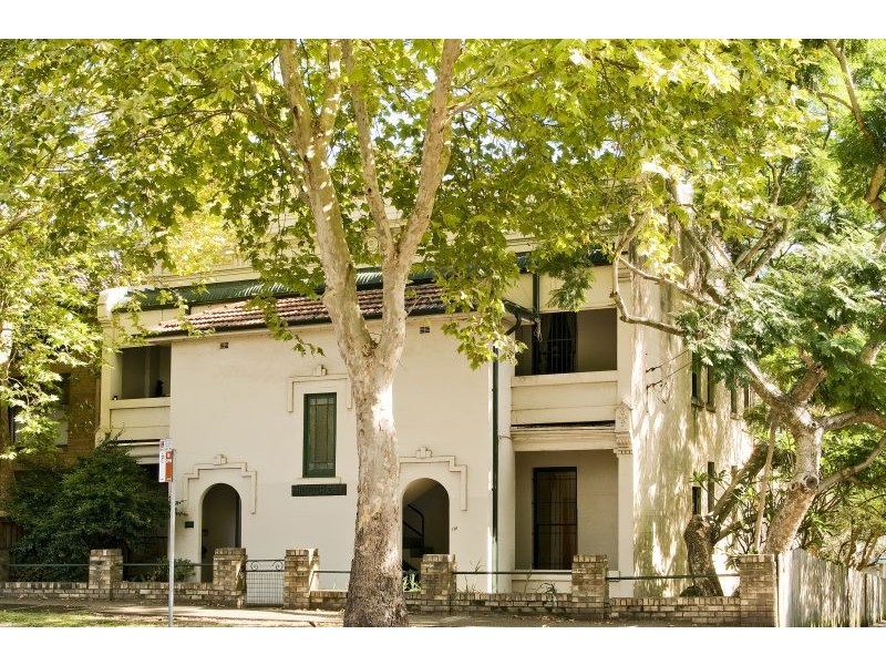 Flat 2/150 Falcon St (Cnr Rodborough), Crows Nest NSW 2065