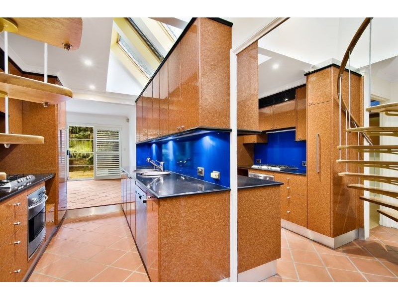 11 Huntington Street, Crows Nest NSW 2065