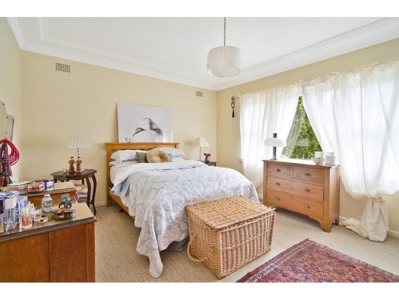 140 Fullers Road (the quiet section), Chatswood NSW 2067