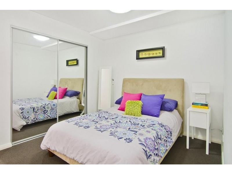 2/96 Chandos Street, St Leonards NSW 2065