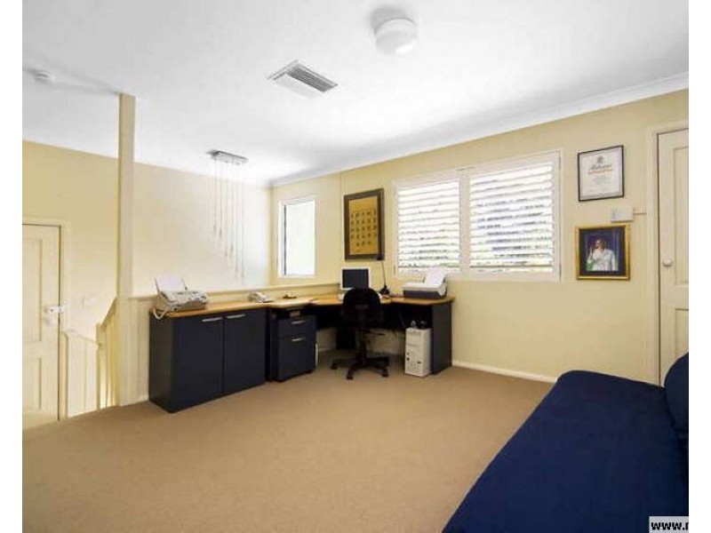 18 Carlyle Lane, Wollstonecraft NSW 2065