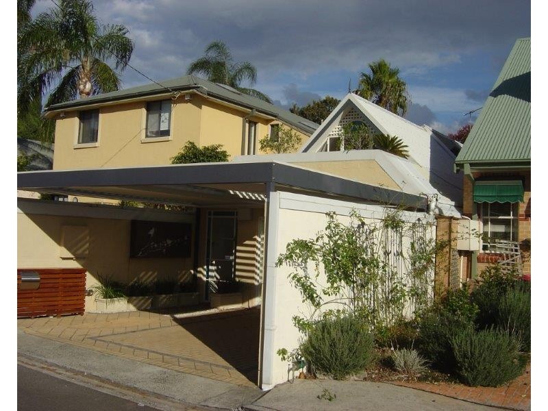 11 Huntington Street, Crows Nest NSW 2065