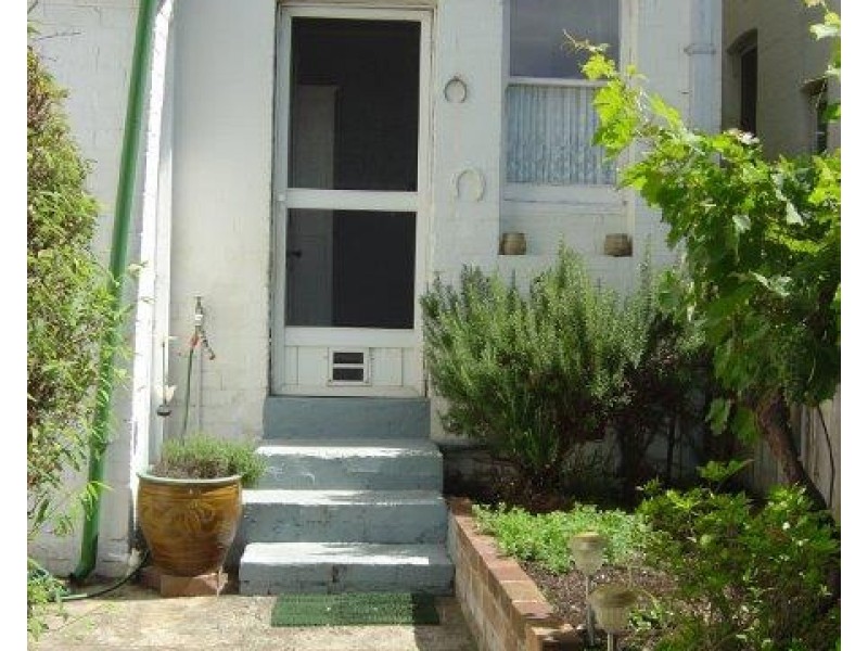 18 Holtermann Street, Crows Nest NSW 2065