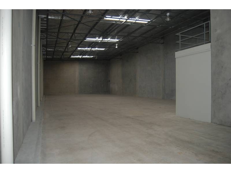 2/919 Hammond Road, Cockburn Central WA 6164