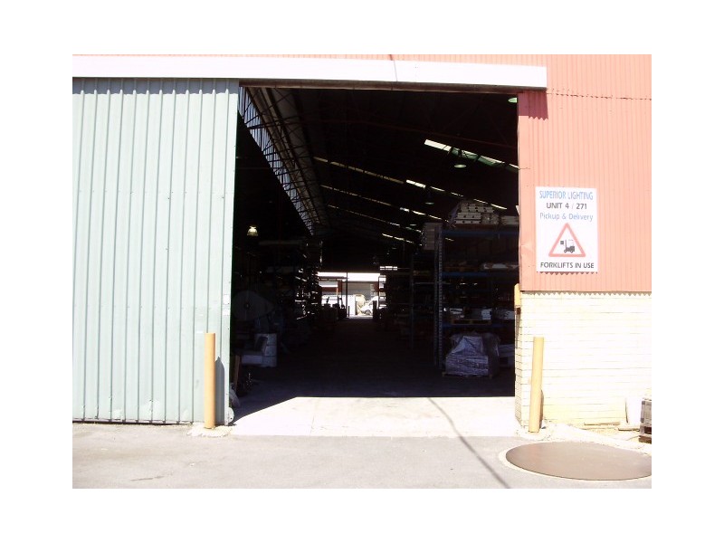 4/275 Treasure Road, Welshpool WA 6106