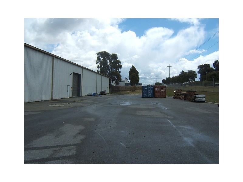 62 Banksia Road, Welshpool WA 6106