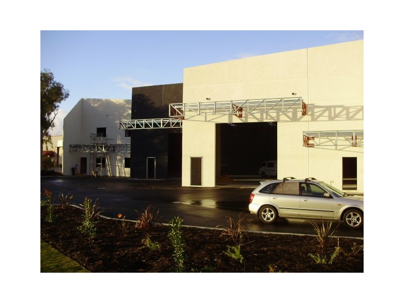 4 Cocos Drive, Bibra Lake WA 6163