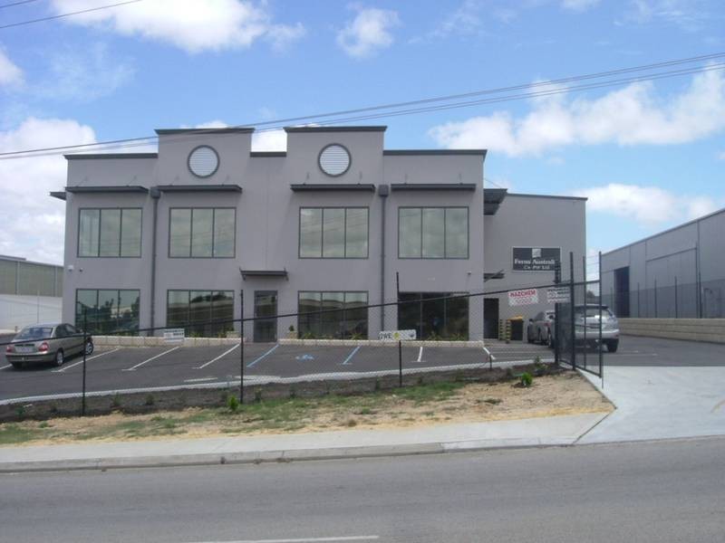 215 Barrington Street, Bibra Lake WA 6163