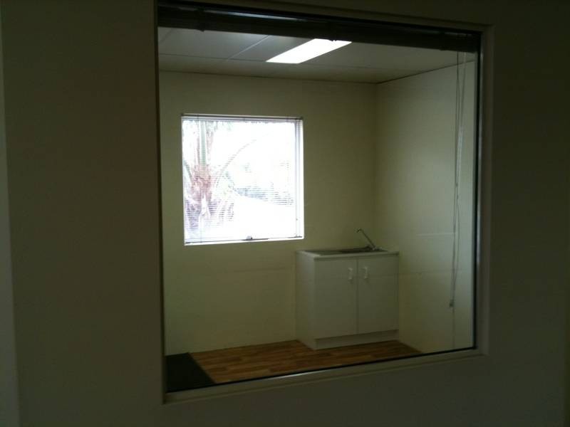 4/75 Kurnall Road, Welshpool WA 6106