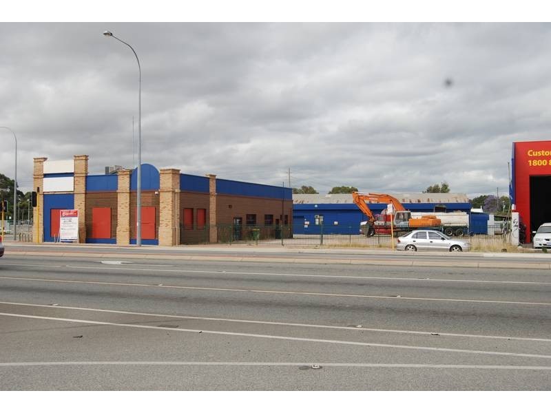 1694 Albany Highway, Kenwick WA 6107