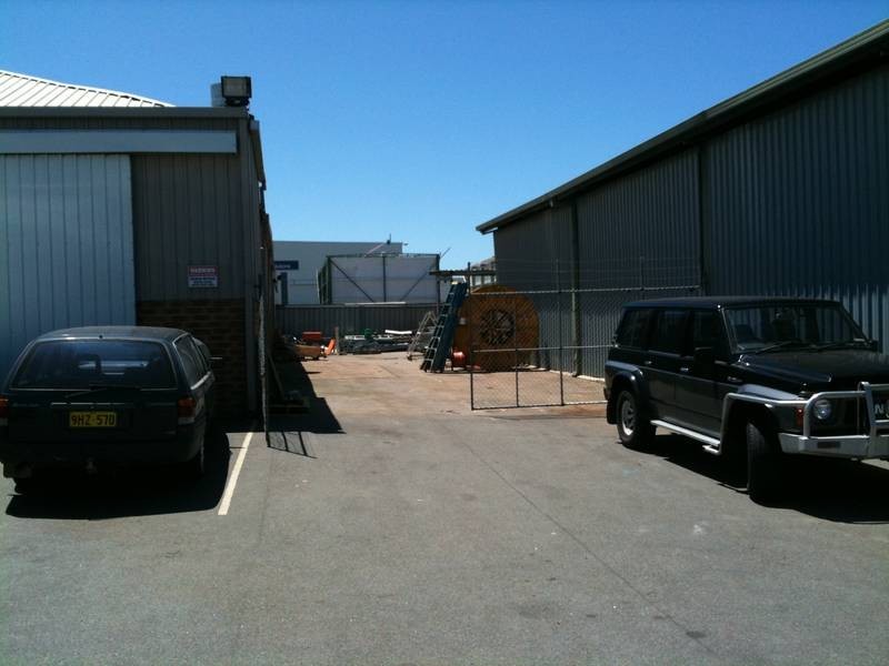 24/24B-283 Treasure Road, Welshpool WA 6106