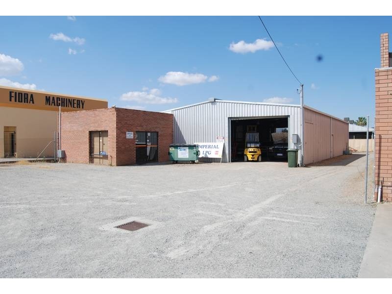 361 Sevenoaks Street, Cannington WA 6107