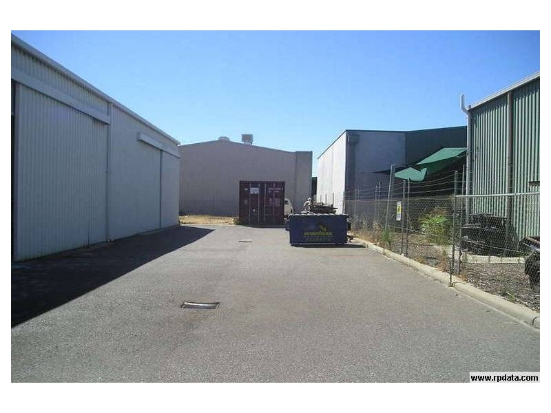 37 Chisholm Crescent, Kewdale WA 6105