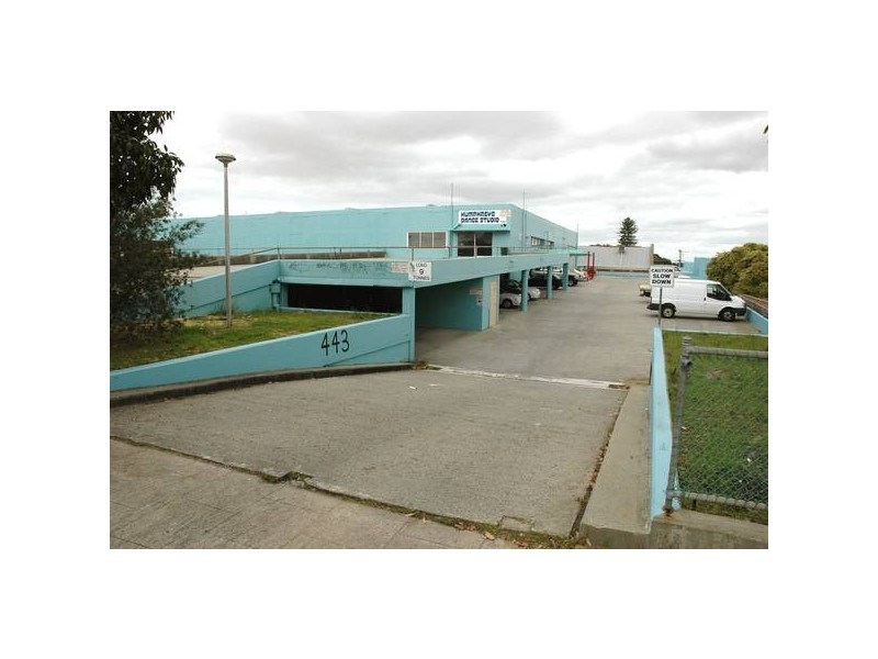 Albany Highway, Victoria Park WA 6100