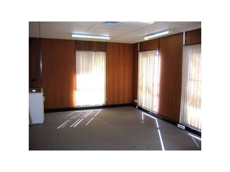 Kurnall Road, Welshpool WA 6106