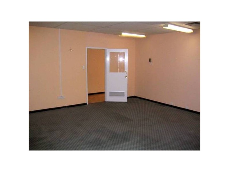 Kurnall Road, Welshpool WA 6106