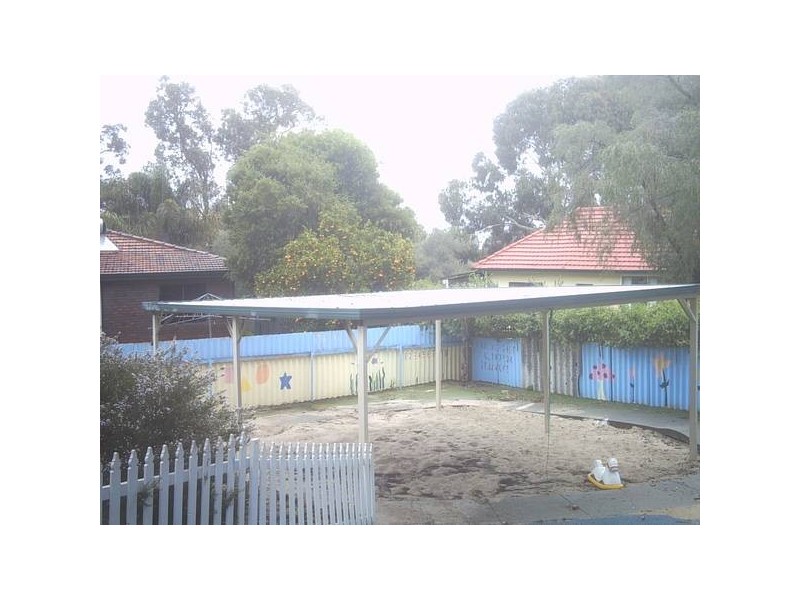 16 Banksia Street, Walliston WA 6076