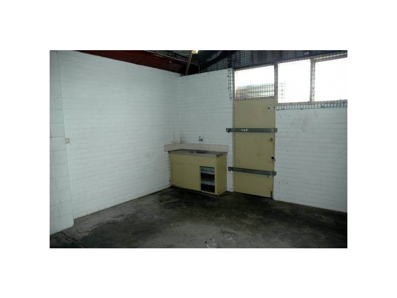 6 VIVIAN STREET, Burswood WA 6100